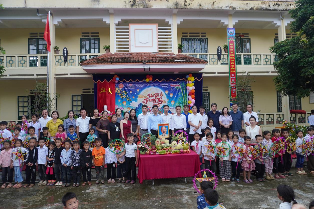 ẤM ÁP ÁNH TRĂNG RẰM 2026: THỦY ĐIỆN BẮC HÀ LAN TỎA YÊU THƯƠNG ĐẾN CÁC EM NHỎ HỌC SINH VÙNG CAO CỐC LY