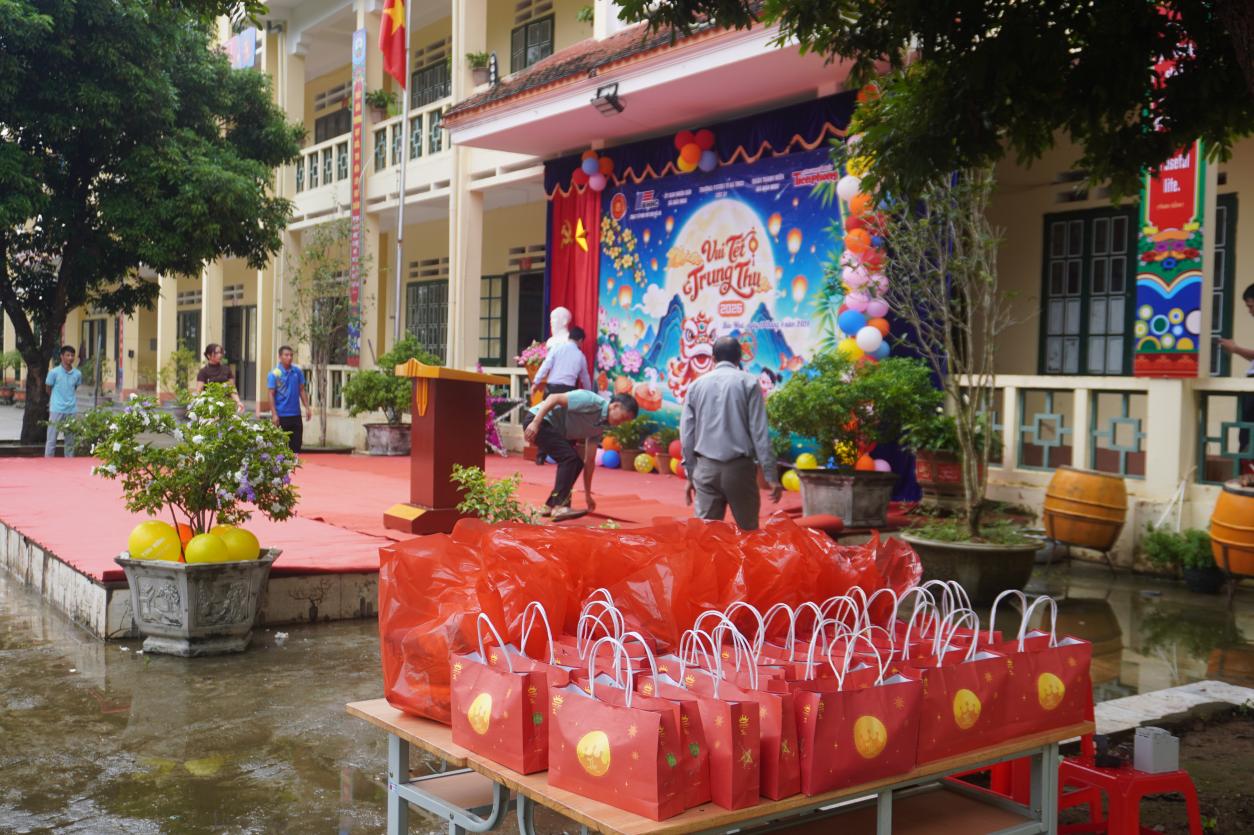 Thiện nguyện và Đêm Hội Trăng Rằm 2026 - Thủy điện Bắc Hà